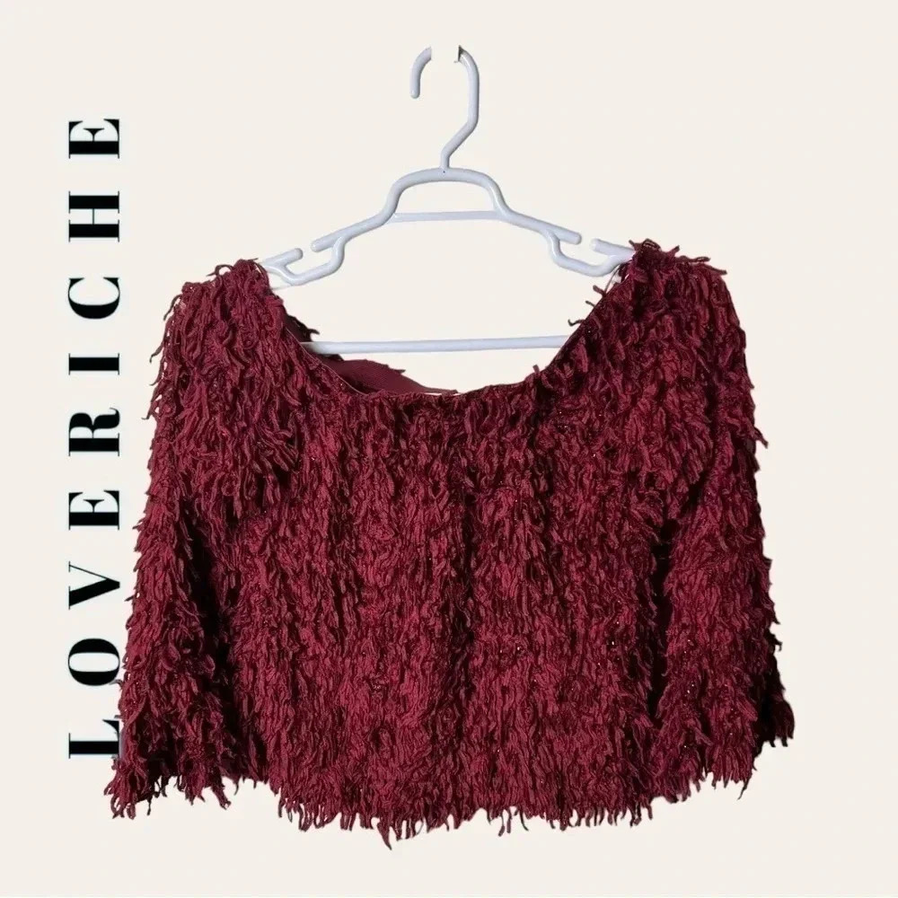 0752. Loveriche FRINGE OFF THE SHOULDERS TOP RED IN COLOR SIZE‎ MEDIUM
